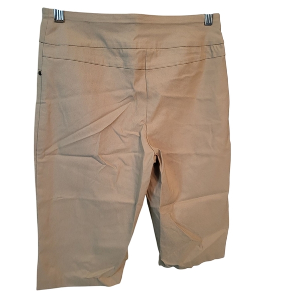 Tribal Women's Tan Shorts, Size 6, Like New